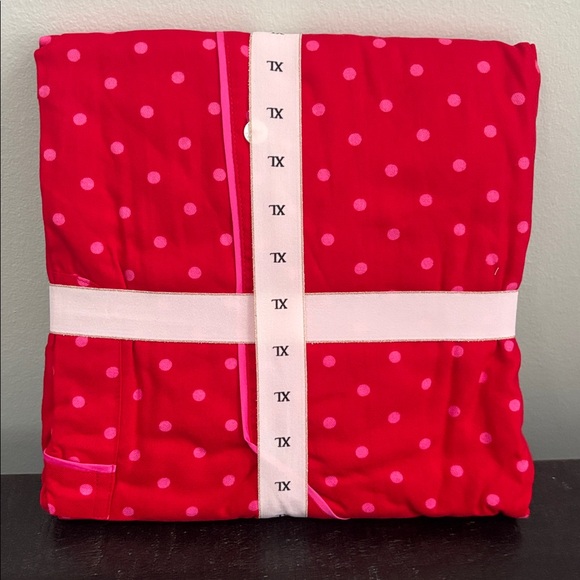 Victoria’s Secret Flannel Pajama Set - Picture 4 of 4